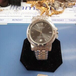 Kennth Cole Ladies Watch